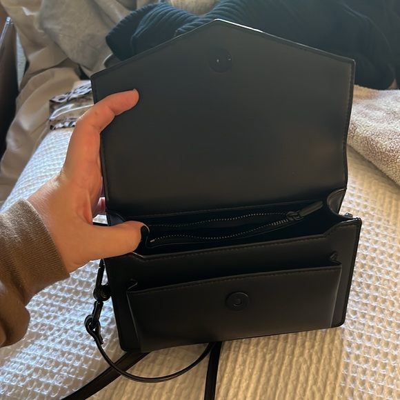 Charles & Keith Crossbody - Picture 6 of 7